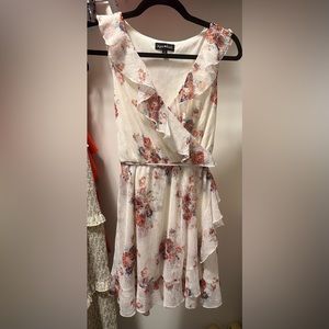 Sequin Hearts white lace floral dress